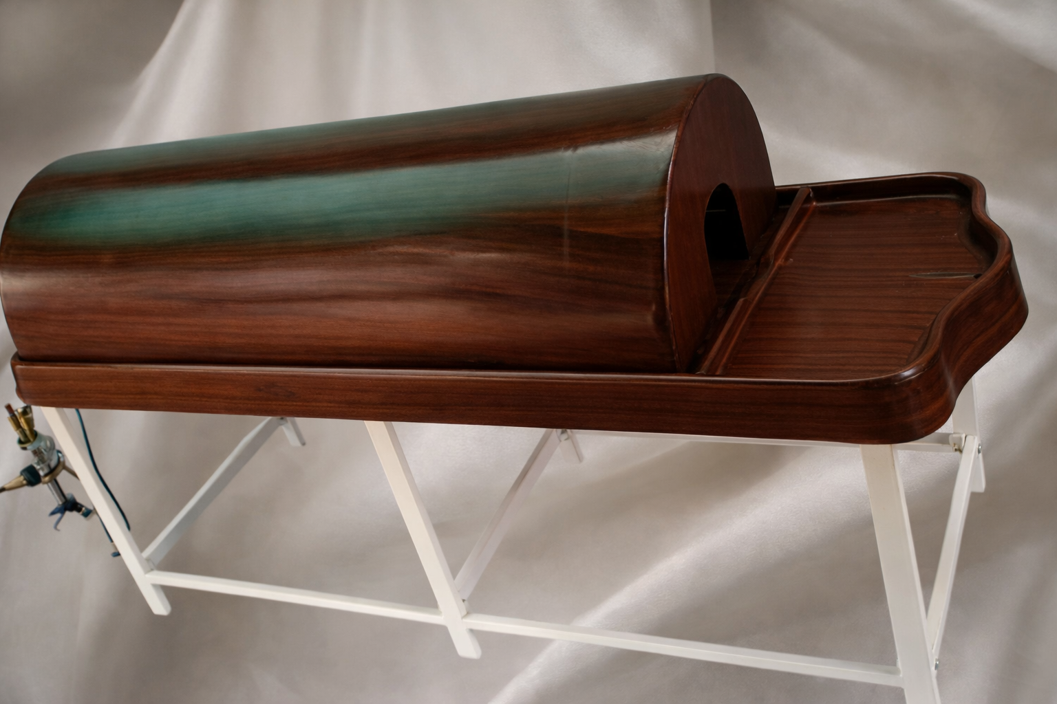 Masage Table and Doom Packaging